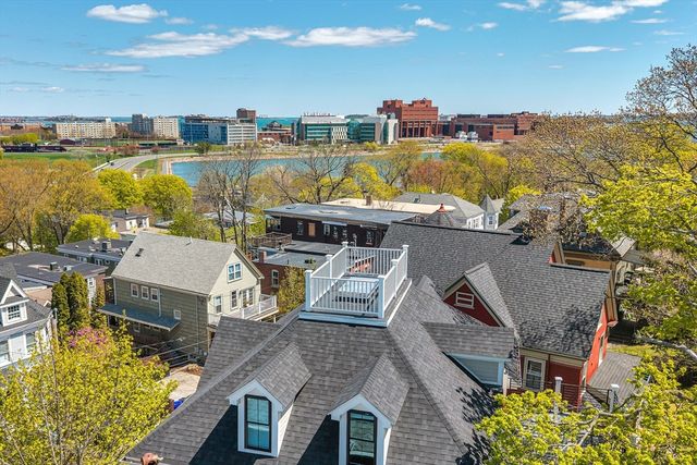 57 Grampian Way 2, Boston, MA 02125