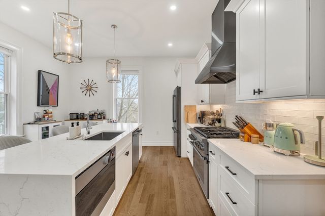 57 Grampian Way 2, Boston, MA 02125