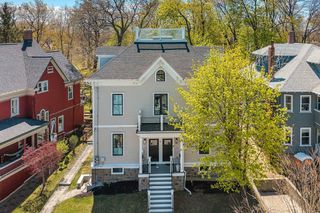 57 Grampian Way 2, Boston, MA 02125