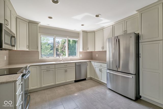 115 E 73rd Street, Indianapolis, IN 46240