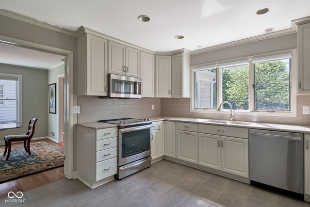 115 E 73rd Street, Indianapolis, IN 46240