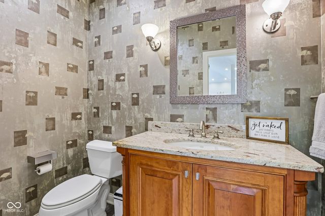 3325 Nottinghill Drive E, Plainfield, IN 46168