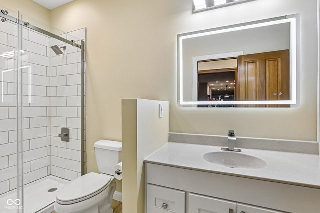 3325 Nottinghill Drive E, Plainfield, IN 46168