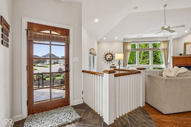3325 Nottinghill Drive E, Plainfield, IN 46168