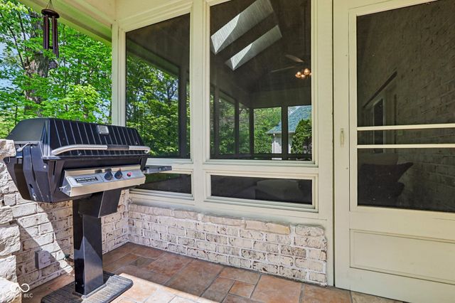3325 Nottinghill Drive E, Plainfield, IN 46168