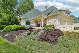 3325 Nottinghill Drive E, Plainfield, IN 46168