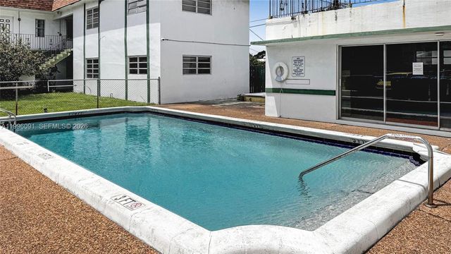 2219 Polk St 8A, Hollywood, FL 33020