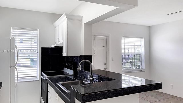 2219 Polk St 8A, Hollywood, FL 33020