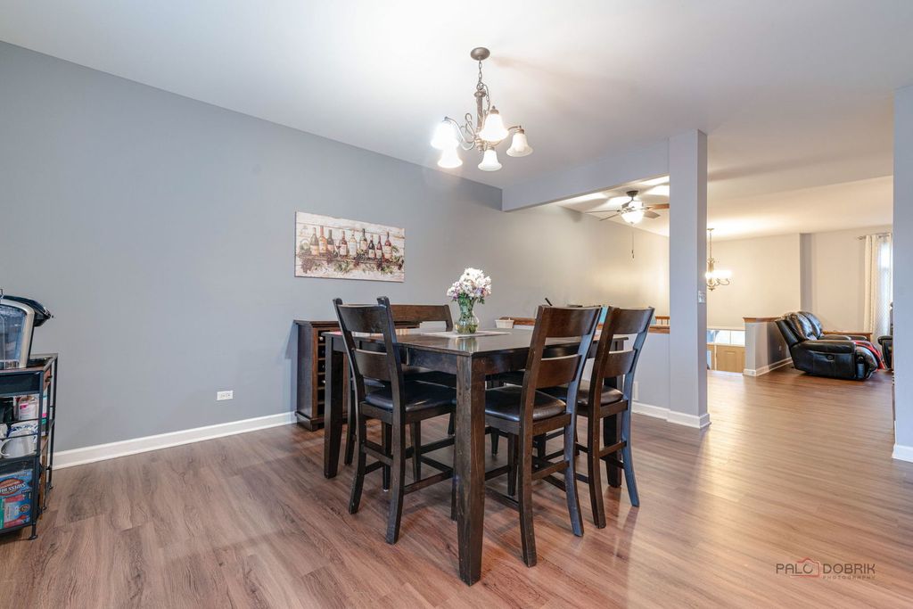 285 Regency Court Unit B Court, Wauconda, IL 60084 — photo 4