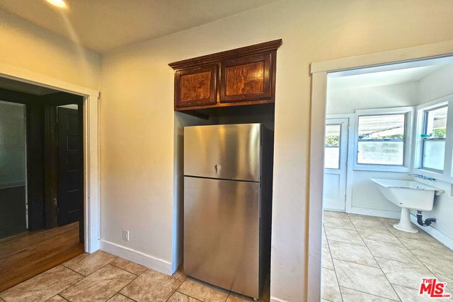 648 N Heliotrope Drive, Los Angeles, CA 90004