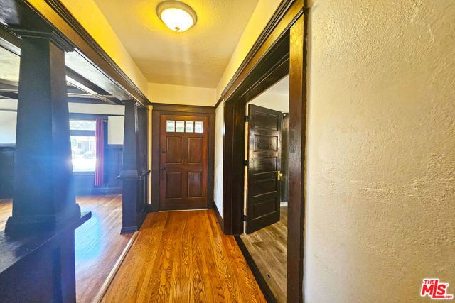 648 N Heliotrope Drive, Los Angeles, CA 90004
