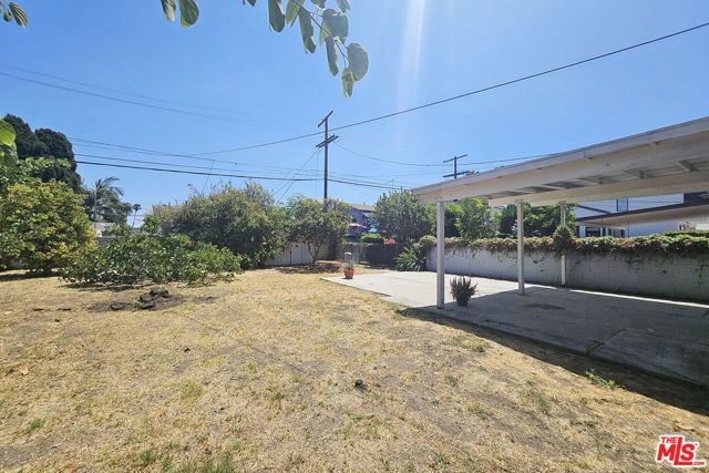 648 N Heliotrope Drive, Los Angeles, CA 90004
