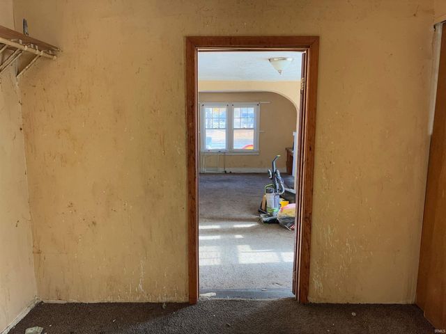 1641 Obrien Street, South Bend, IN 46628