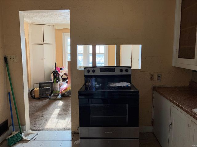 1641 Obrien Street, South Bend, IN 46628