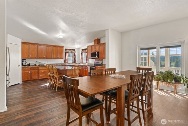 280 Antrim Road, Winlock, WA 98596