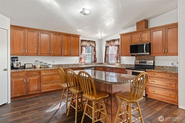 280 Antrim Road, Winlock, WA 98596