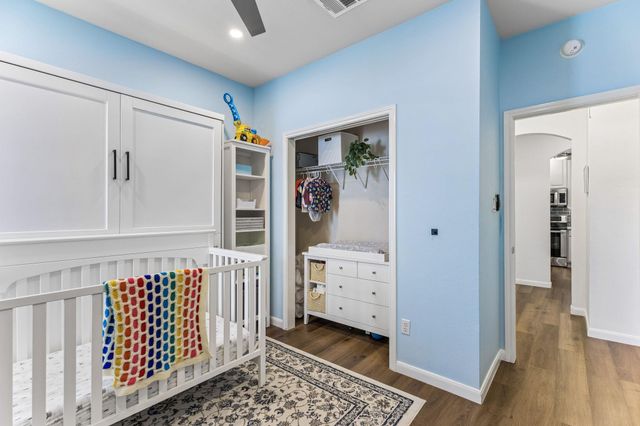 8702 Meridian Oak LN, Austin, TX 78744