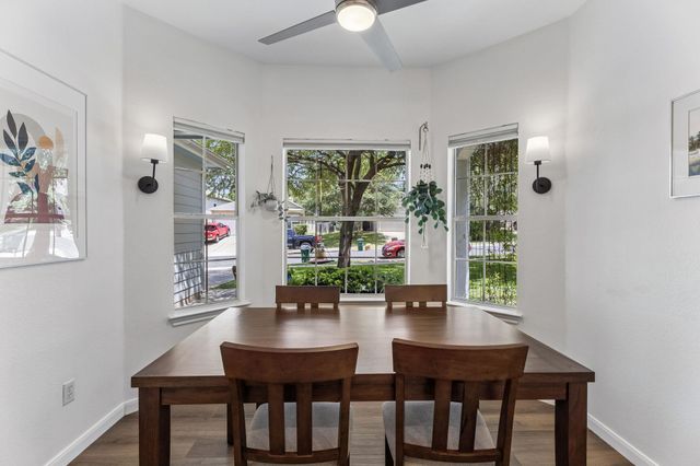 8702 Meridian Oak LN, Austin, TX 78744