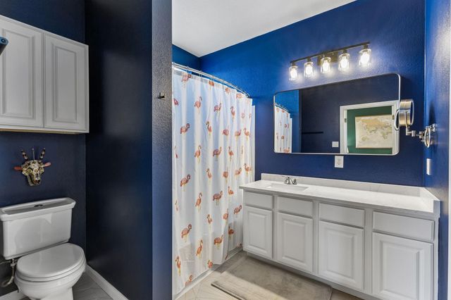 8702 Meridian Oak LN, Austin, TX 78744