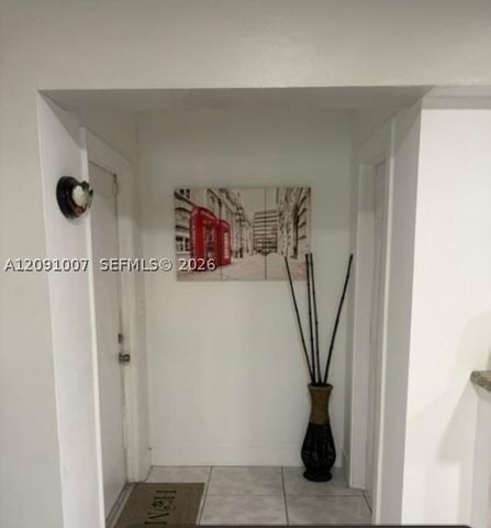 2630 De Soto Dr, Miramar, FL 33023