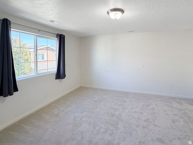 920 W STONEHAVEN DR, North Salt Lake, UT 84054