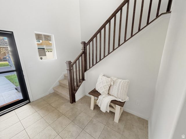 920 W STONEHAVEN DR, North Salt Lake, UT 84054