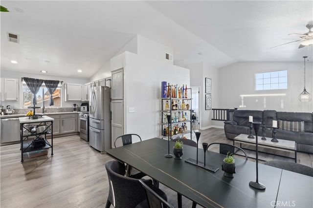 1832 Ivory, Palmdale, CA 93550