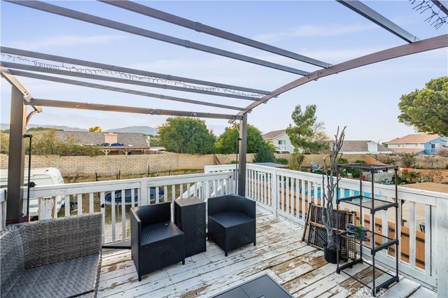 1832 Ivory, Palmdale, CA 93550