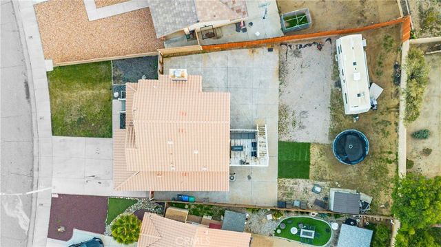 1832 Ivory, Palmdale, CA 93550