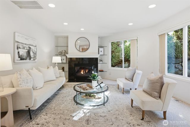 7741 152nd Avenue NE, Redmond, WA 98052