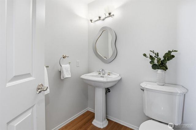 7741 152nd Avenue NE, Redmond, WA 98052