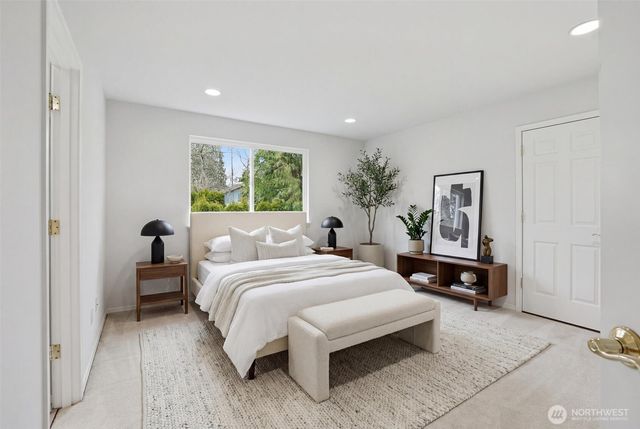 7741 152nd Avenue NE, Redmond, WA 98052