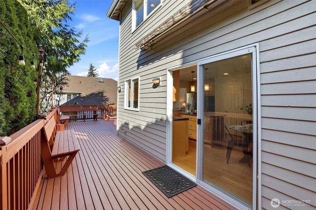 7741 152nd Avenue NE, Redmond, WA 98052