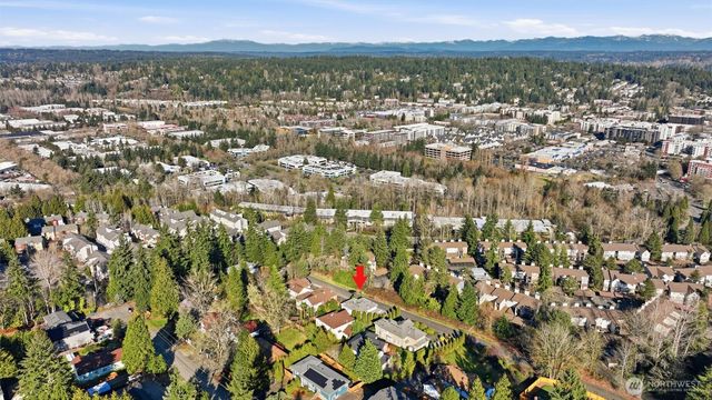 7741 152nd Avenue NE, Redmond, WA 98052