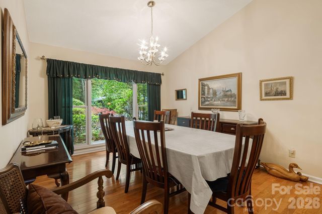 1851 Riverview Court, Hendersonville, NC 28739