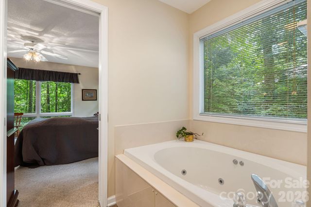 1851 Riverview Court, Hendersonville, NC 28739