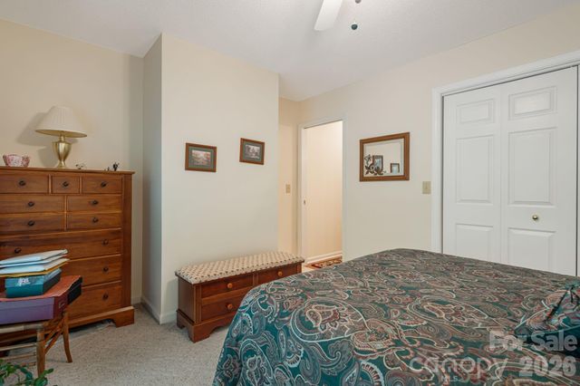 1851 Riverview Court, Hendersonville, NC 28739