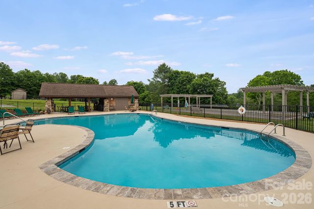 1851 Riverview Court, Hendersonville, NC 28739