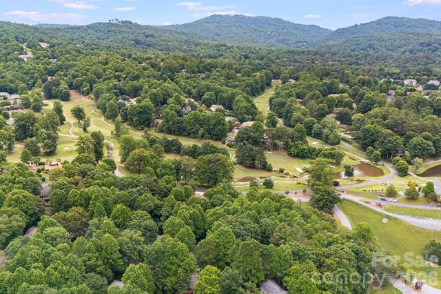1851 Riverview Court, Hendersonville, NC 28739