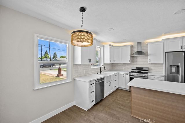 1514 E Palm, Orange, CA 92866