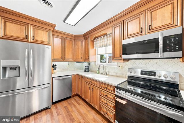 68 E SHADY DR, Newark, DE 19713