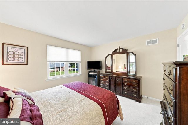 68 E SHADY DR, Newark, DE 19713