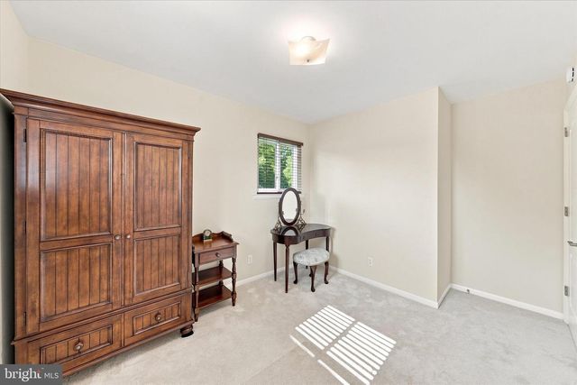 68 E SHADY DR, Newark, DE 19713