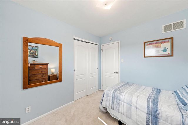 68 E SHADY DR, Newark, DE 19713