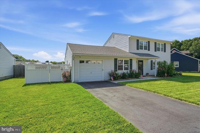 68 E SHADY DR, Newark, DE 19713