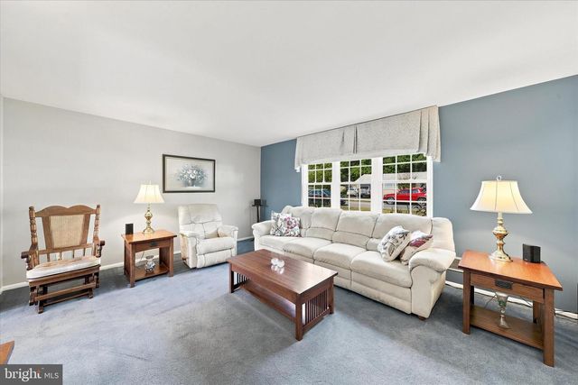 68 E SHADY DR, Newark, DE 19713