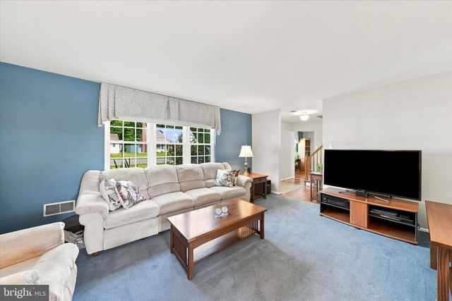 68 E SHADY DR, Newark, DE 19713