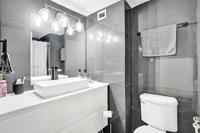 18021 Biscayne Blvd 1804, Aventura, FL 33160