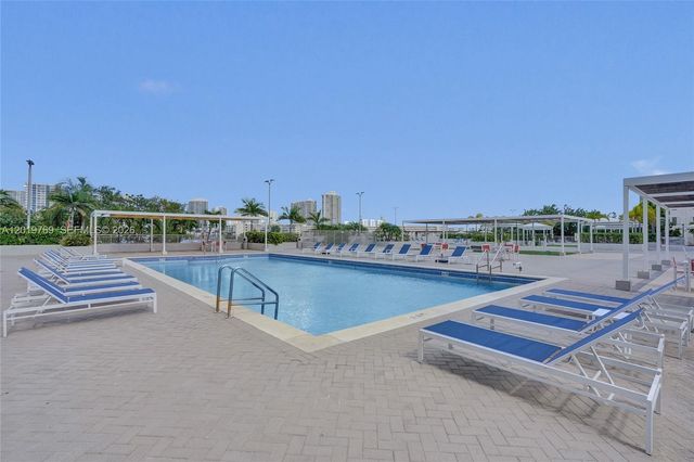 18021 Biscayne Blvd 1804, Aventura, FL 33160
