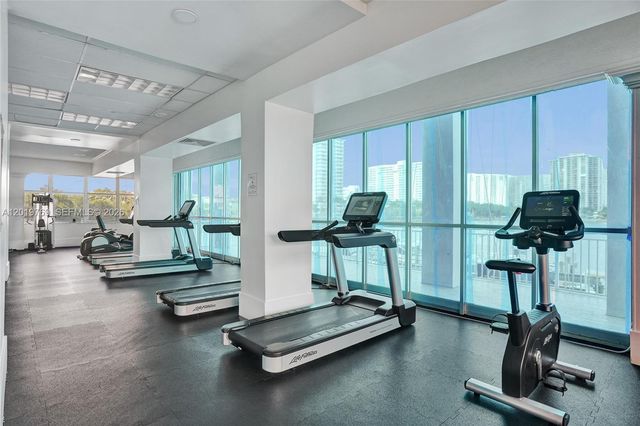 18021 Biscayne Blvd 1804, Aventura, FL 33160
